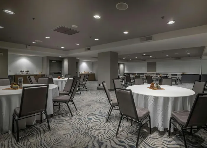 Renaissance Reno Downtown Hotel & Spa